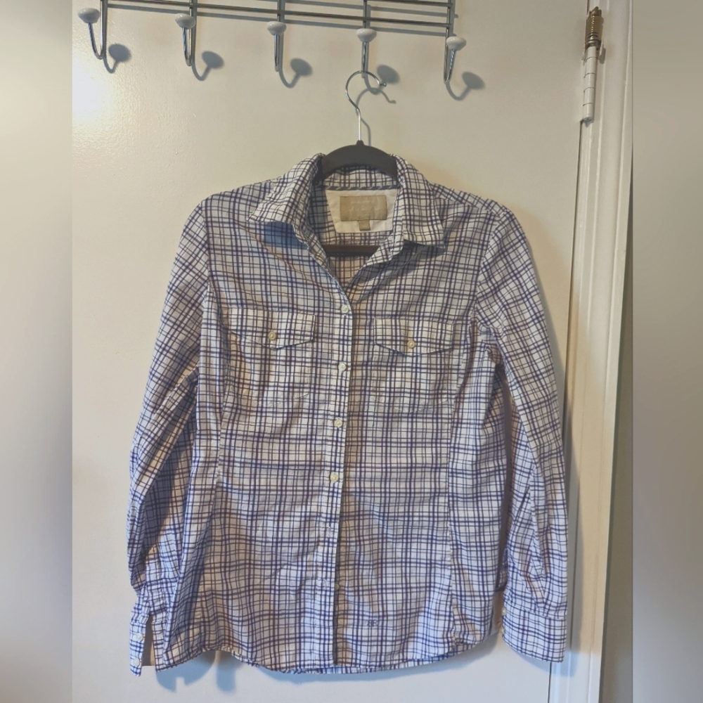 Banana Republic Soft Wash Button Up - Size Small